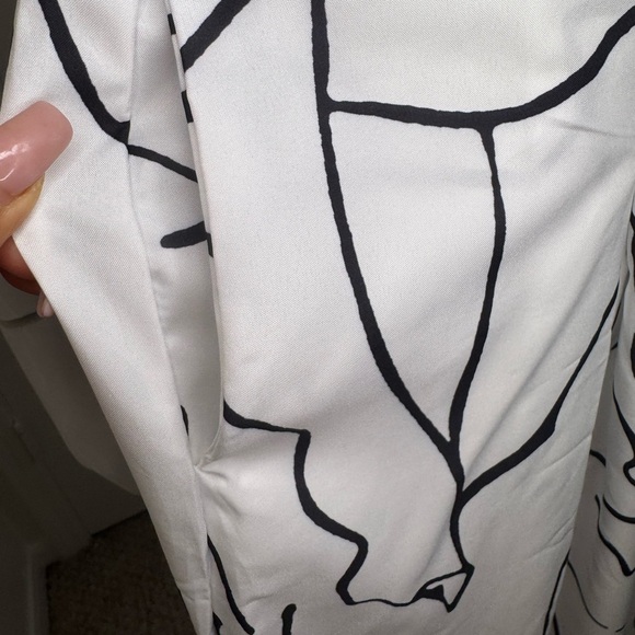 Unbranded Black and White Abstract Jumpsuit Size M. #322 - Picture 7 of 17